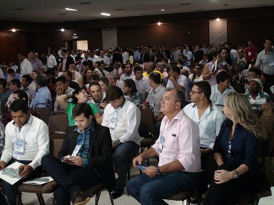 800 vereadores