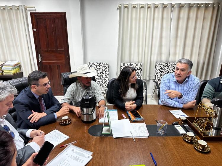 O Presidente Pedro Ferreira e demais vereadores se mostraram, mais uma vez, sol&iacute;cito e comprometido com solu&ccedil;&otilde;es reais, garantindo dignidade aos trabalhadores e respeito ao meio ambiente.